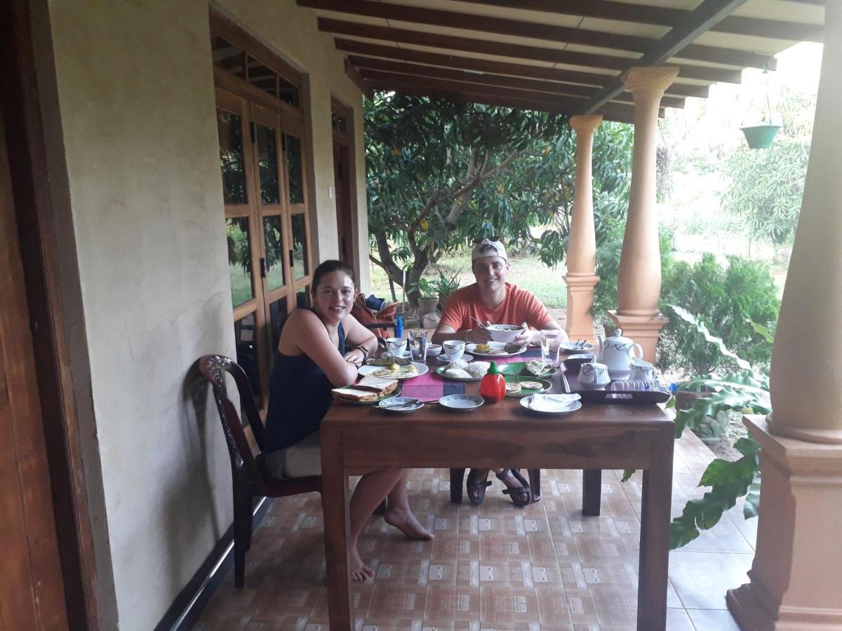 Shan Mango Homestay Sigiriya Bagian luar foto
