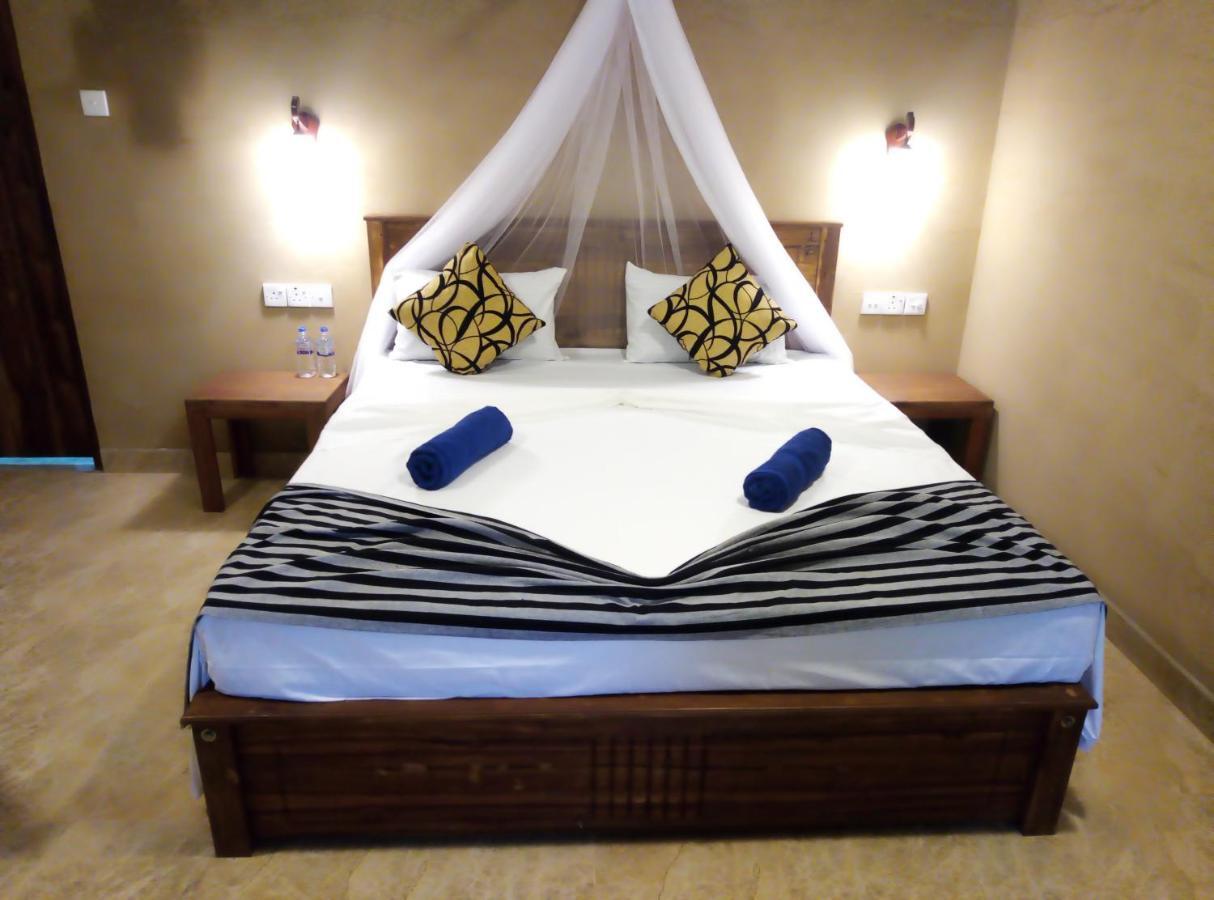 Shan Mango Homestay Sigiriya Bagian luar foto