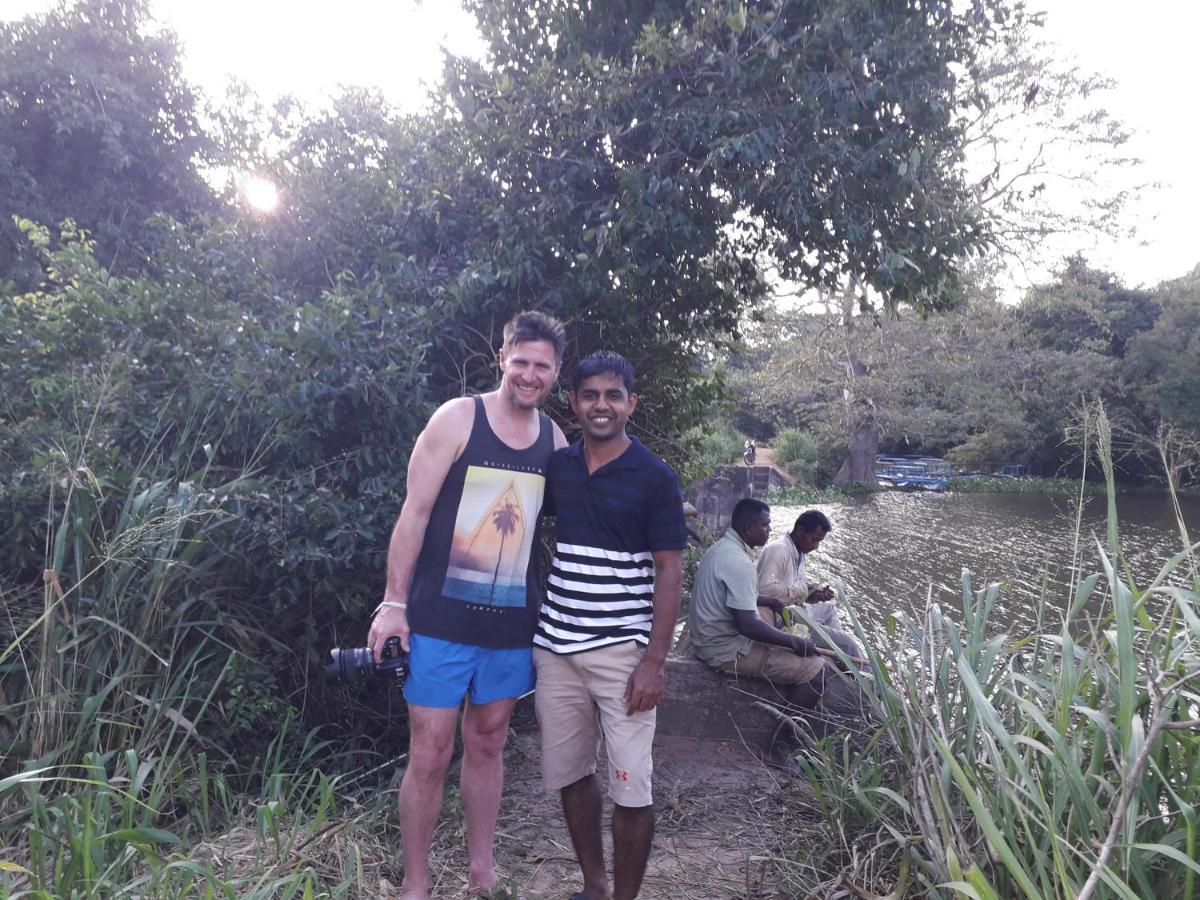 Shan Mango Homestay Sigiriya Bagian luar foto