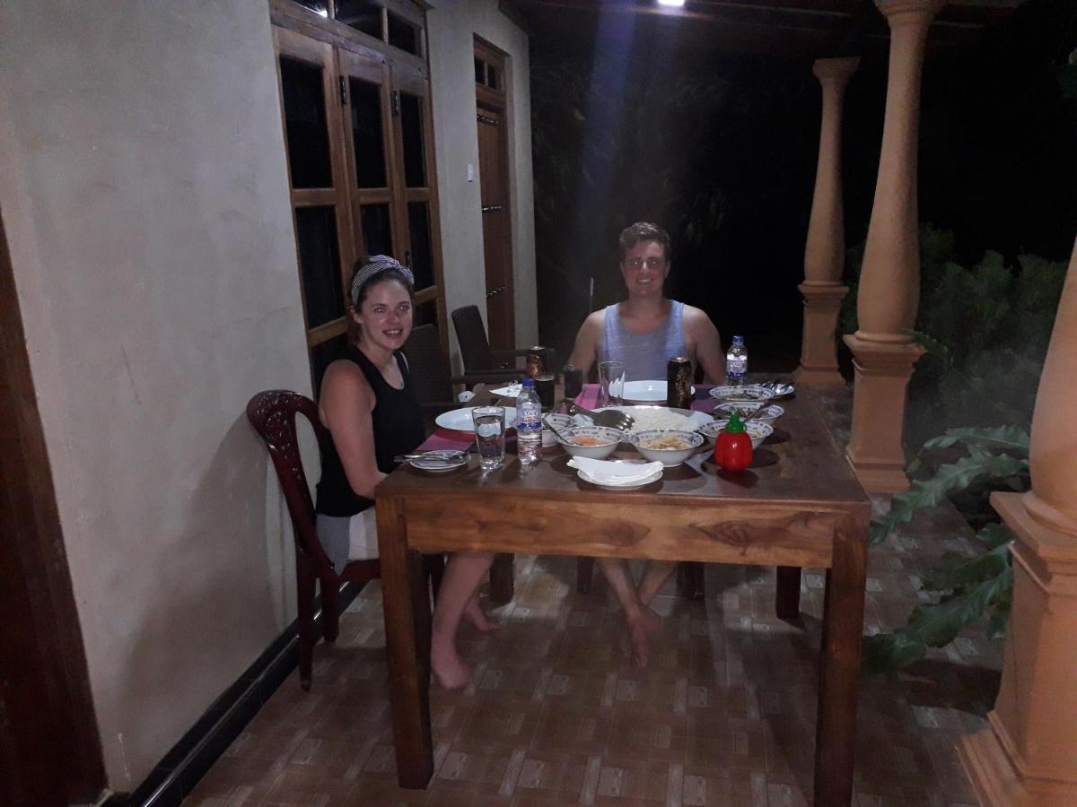 Shan Mango Homestay Sigiriya Bagian luar foto